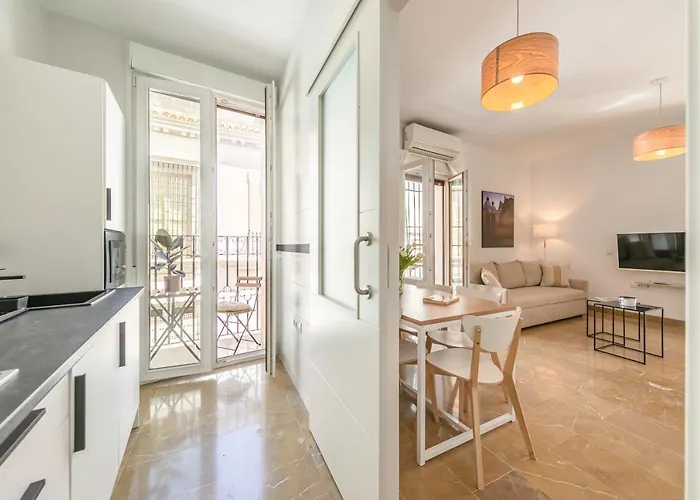 Isg Zaragoza-free Parking Apartament Sewilla